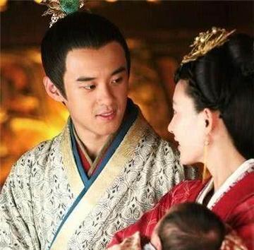 西汉时期，一村妇听得算命先生说她有母仪天下之相，连忙抛弃丈夫和女儿，入宫当宫女，