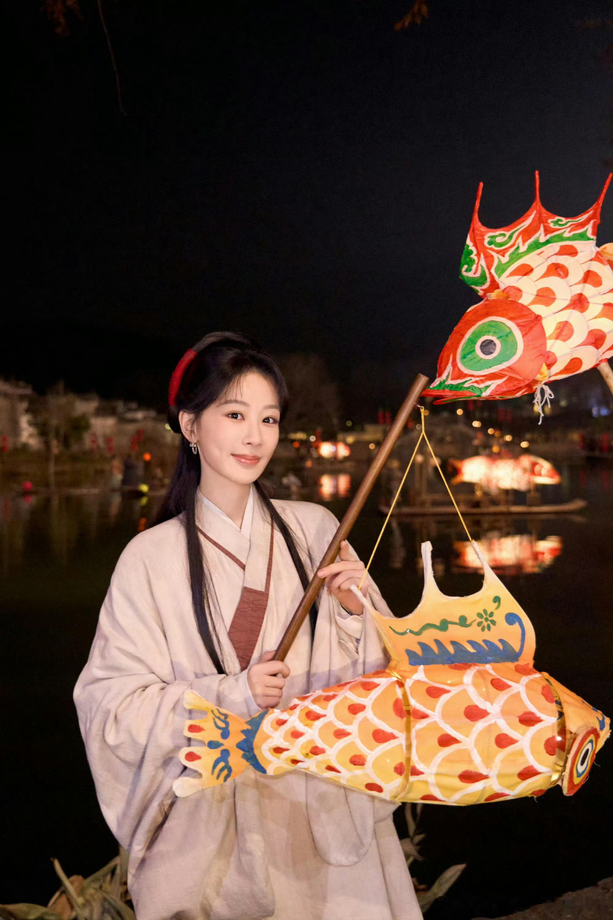 杨紫家业不怕成绩来得慢家业完全完美诠释“酒香不怕巷子深”这句话呀加上我们小紫演技