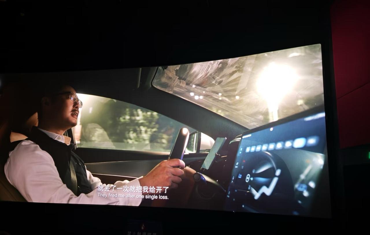 飞驰人生3里比亚迪真是会宣传，恨铁不成钢啊，友商们都挤破头露一面，领克z20硬