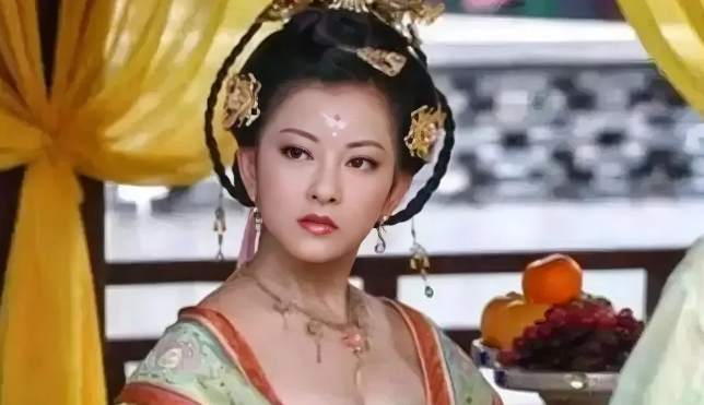 公元712年，太平公主被唐玄宗追杀。她带着崔湜连夜出逃，在一个阴冷的山洞避难。狂