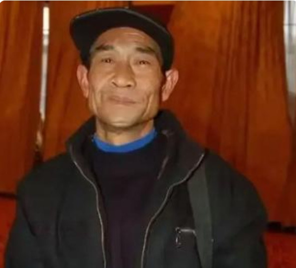2001年的时候，43岁还没结婚的孟昭良，碰见了一个满身是伤的被拐妇女，就把她带