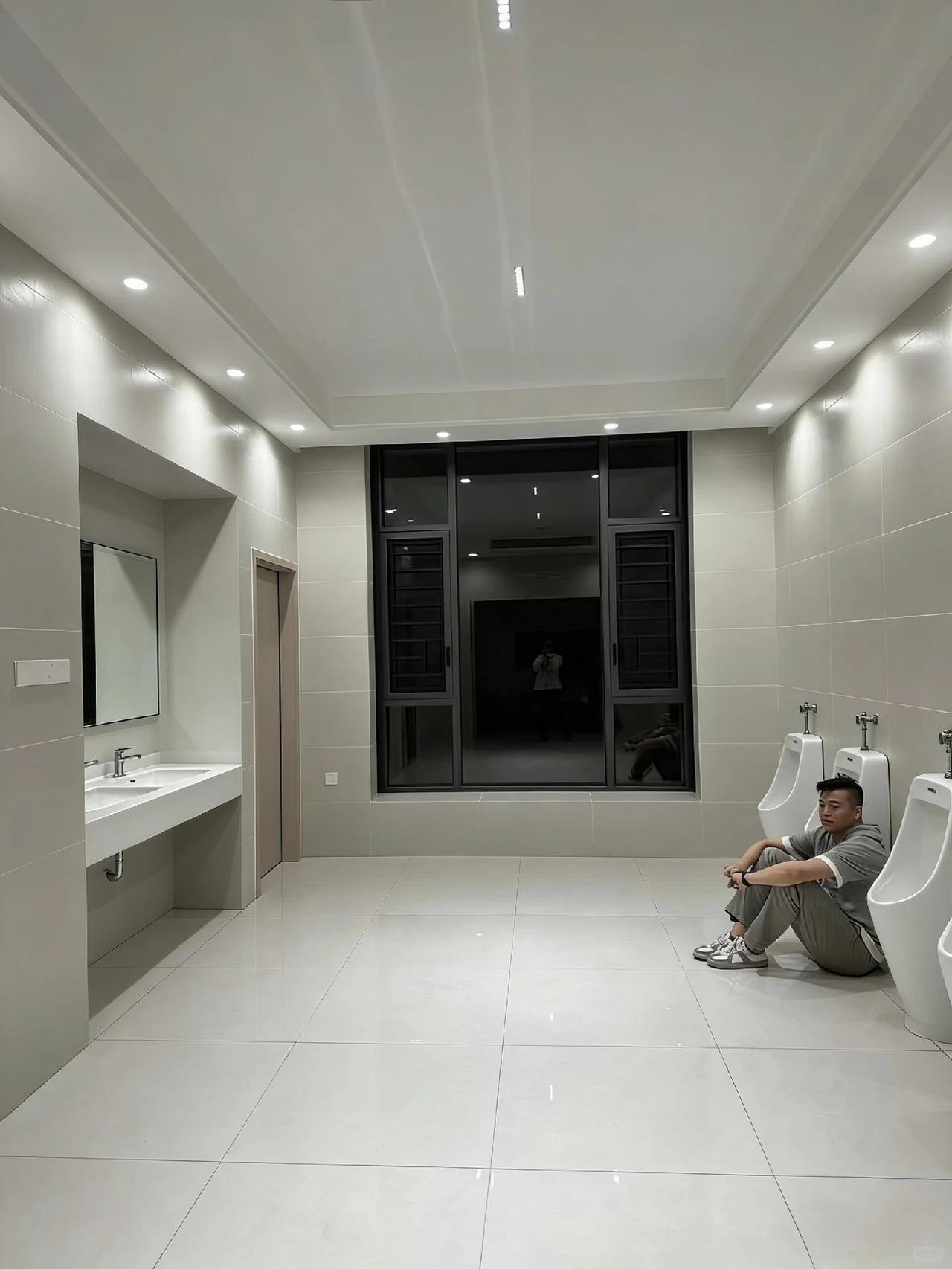 网友都说我家像电梯厅，你们说像吗？笑不活了，今天刷到@鱼池夫妇的帖子这个大