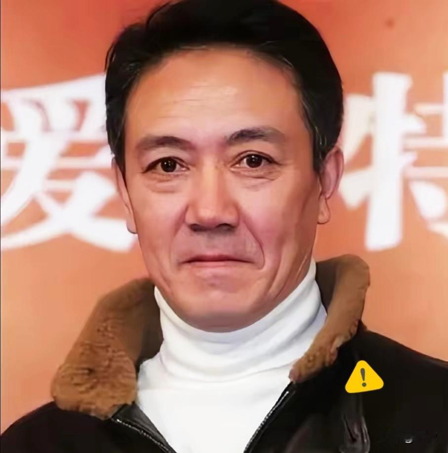 不愧是李幼斌，一句话打败了99%的娱乐圈人。记者问他为啥从没见他参加过综艺，