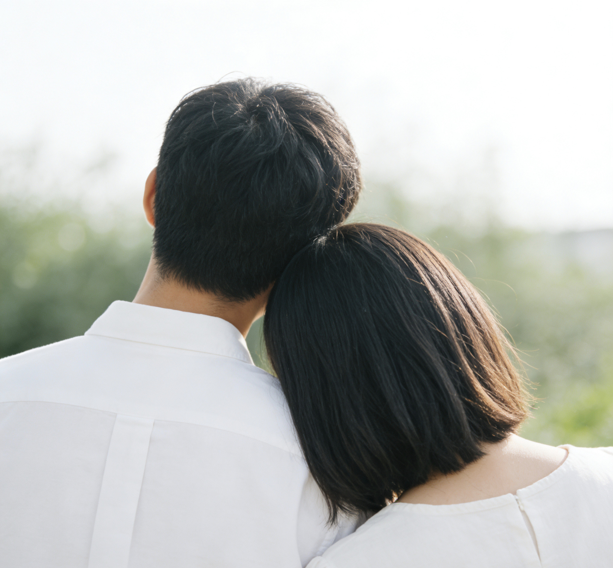 男女交往最忌讳的是什么，陪你聊几天你就喜欢他，谈恋爱还没几个月就想过一辈子，交个