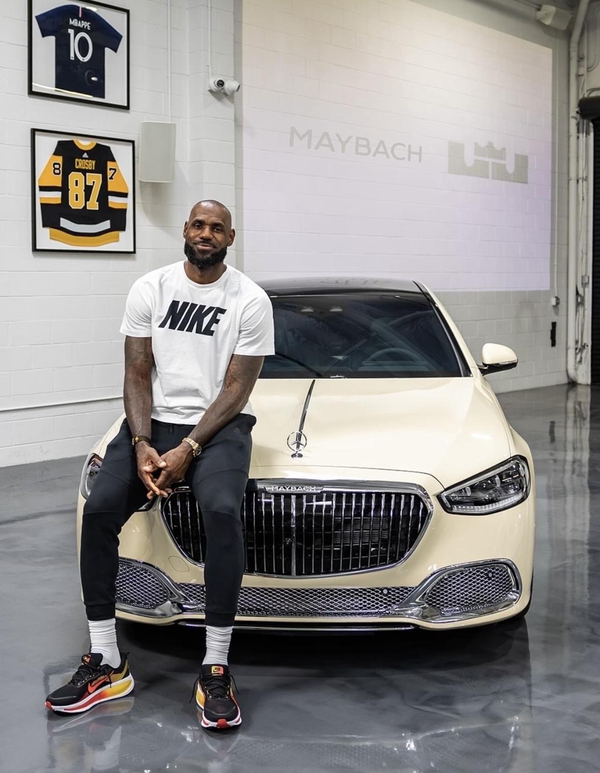 勒布朗·詹姆斯的私人定制版梅赛德斯-迈巴赫S680，全球仅2台独家浅象牙白哑