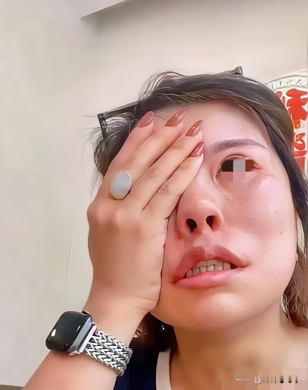 吵个架玩脱了：她躲进男闺蜜家，他直接退了房广东这对情侣，吵完架愣是把日子作