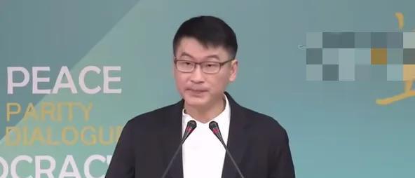 昨天台湾大陆委员会副主任梁文杰召开了一个记者会，宣布了台湾地区政府担任重要职务的