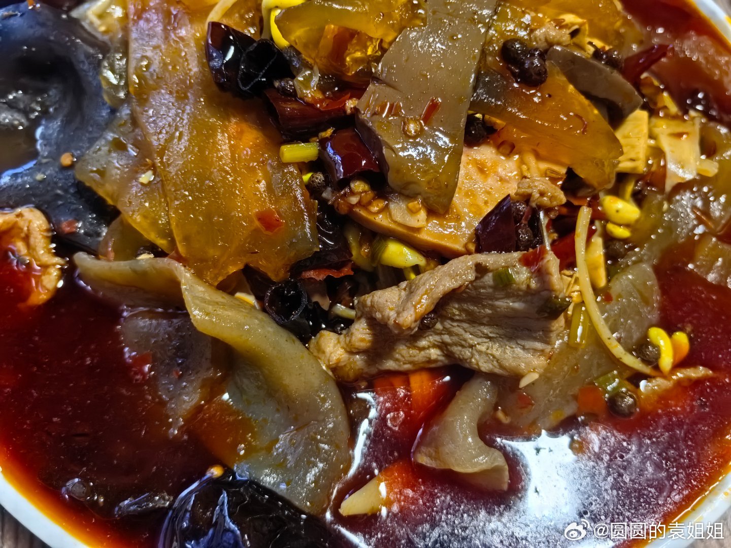 美食博主上线啦很久没有认真给高中生做晚饭了今天晚上都是他喜欢的毛血旺+鱼香肉丝（