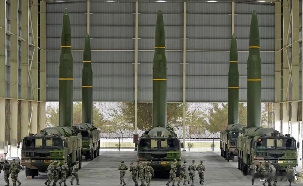 外国网友说中国可以坦白的告诉日本人及美国人，只要中方想把导弹射向日本全境，看看它