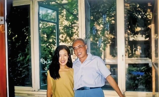 1986年，65岁的火箭专家杨南生娶了29岁的张严平，张严平的父母不同意，不料，