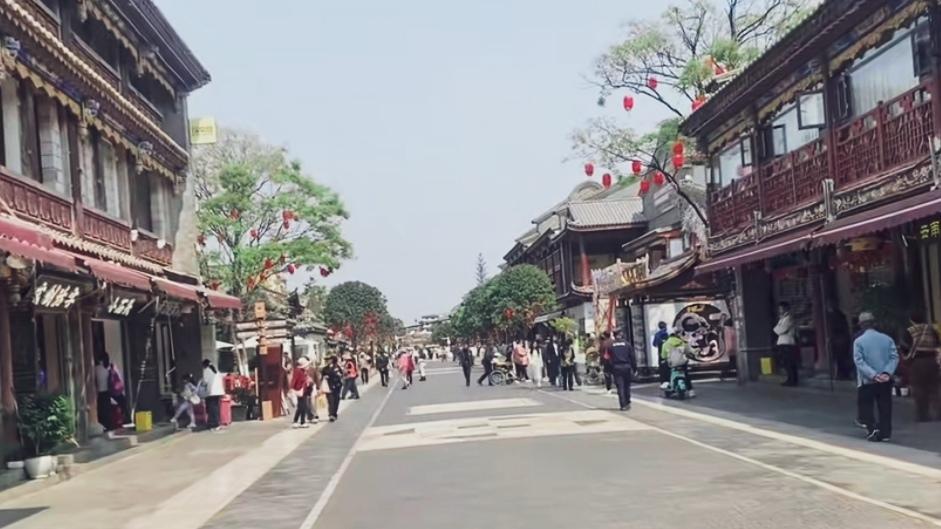 🔥昆明最古老中心街！900年文脉，一眼阅尽春城。这是昆明千年核心，始于大理国，