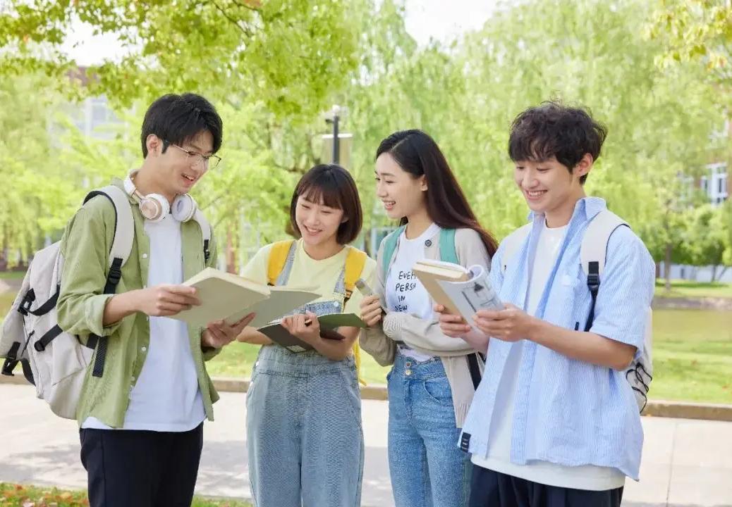 班主任为什么变成了“烫手山芋”？没人愿意当班主任，其实根本不是因为累很多人以