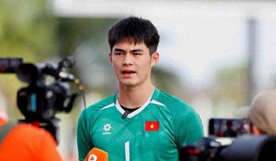 越南U23门将陈忠坚承认，球队被中国队之前的表现给误导了。 谁能想到中国队会