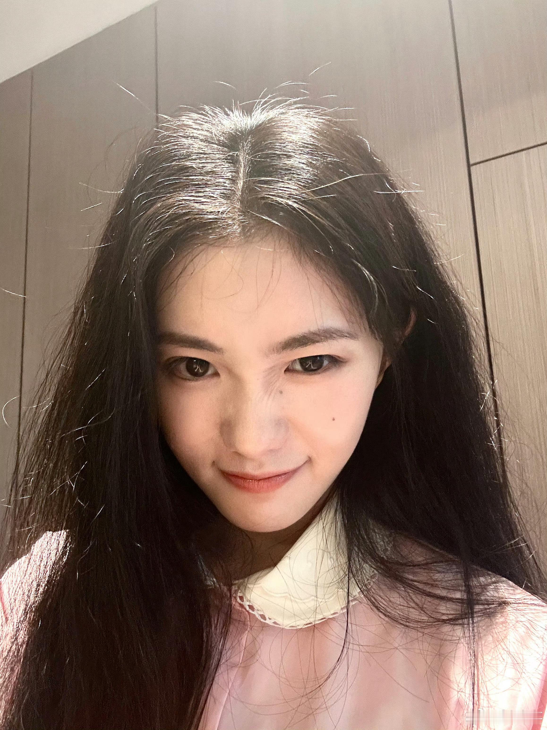 存儿这张特别像小猫