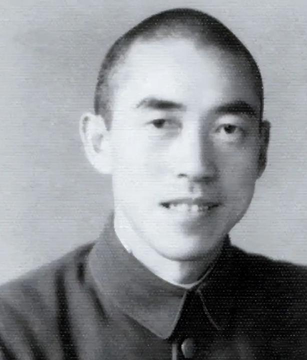 1949年，上海全境解放，大批南下干部进驻城区，其中一支山东籍干部队伍奉命接手上