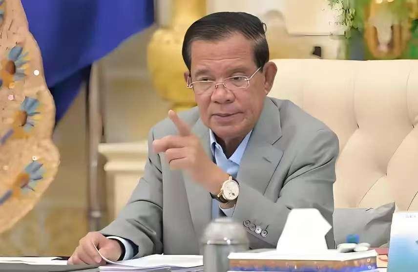 洪森现在彻底慌了，火烧屁股了，把儿子送去美国西点军校学习，以此打通美国人脉关系，