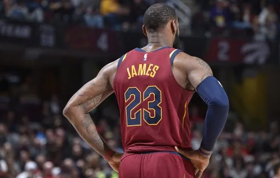 据ESPN报道，NBA记者Stein表示，随着勒布朗-詹姆斯未来去向持续受到关注