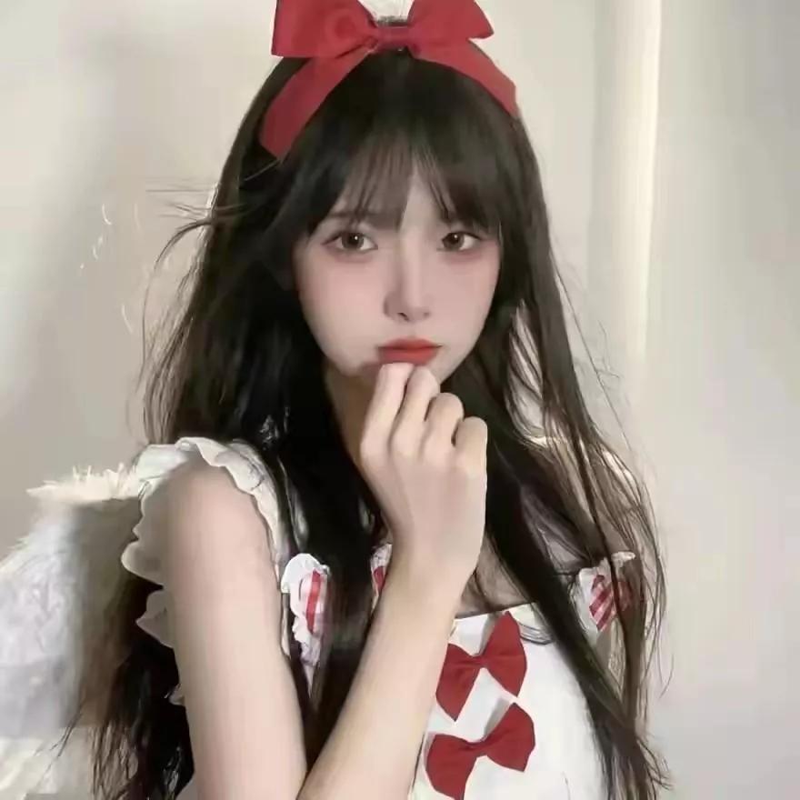 梦幻天使少女，红色蝴蝶结与翅膀相映成趣，可爱至极！梦幻蝴蝶结少女粉雾玫瑰蝴蝶结