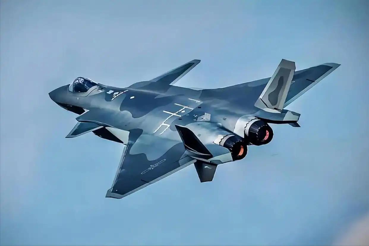 我一直的观点是：德国人对二战认罪态度好，不是因为德国人比日本人道德高尚，只是