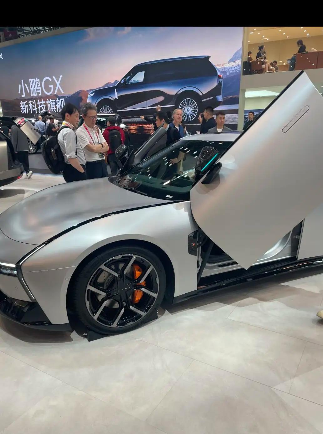 小鹏G7i在车展一露脸，就有人说："这哪是开车，是带了个会唠嗑的领航员！小鹏啊