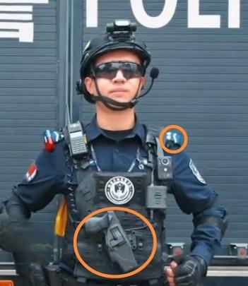 辅警原则上不得配备和使用枪支‌，但特定地区在严格限制下有例外试点‌！根据《中