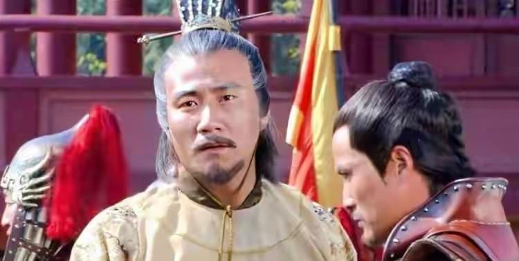 朱元璋敢大杀功臣，是因为洪武年1万名中级军官世袭，这些人才是基本盘。要知道洪武年