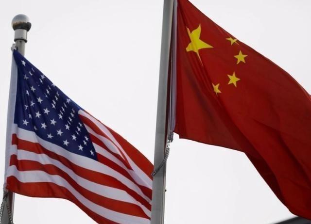 为什么这次中国从经济上不打算救美国了？现在救美国，将来就是更害中国。主要是借给了