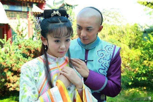 几版紫薇盘点，林心如第一季还珠格格还没长开，还不如新版好看，马伊俐一看就是当娘了