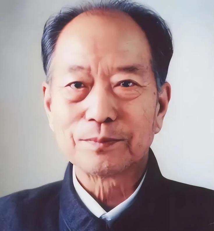 他判刑13年至死未平反，10万人送行墓前立百碑，百姓说不能忘了他。麻烦各位读