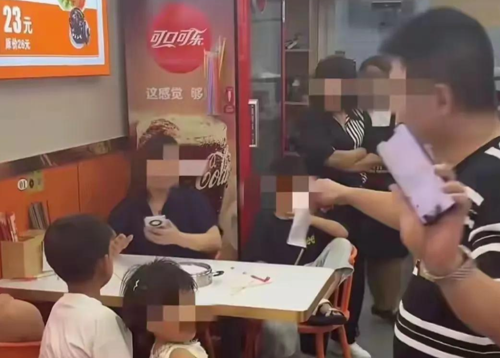 续面事件后续，不再和解将起诉，二孩妈妈发声：孩子担心不能上学！