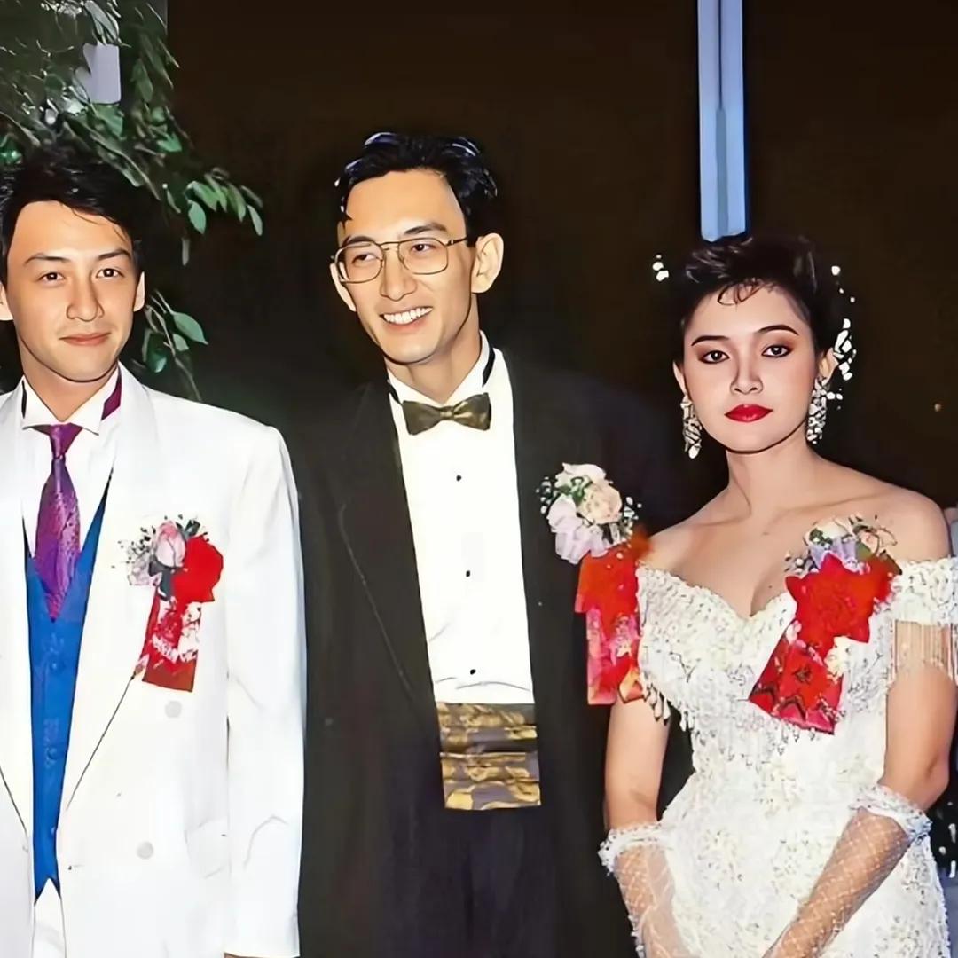 90年代，吴启华和泰国富翁小姐，一张罕见的结婚照，可惜这段婚姻仅维持3年，离婚后