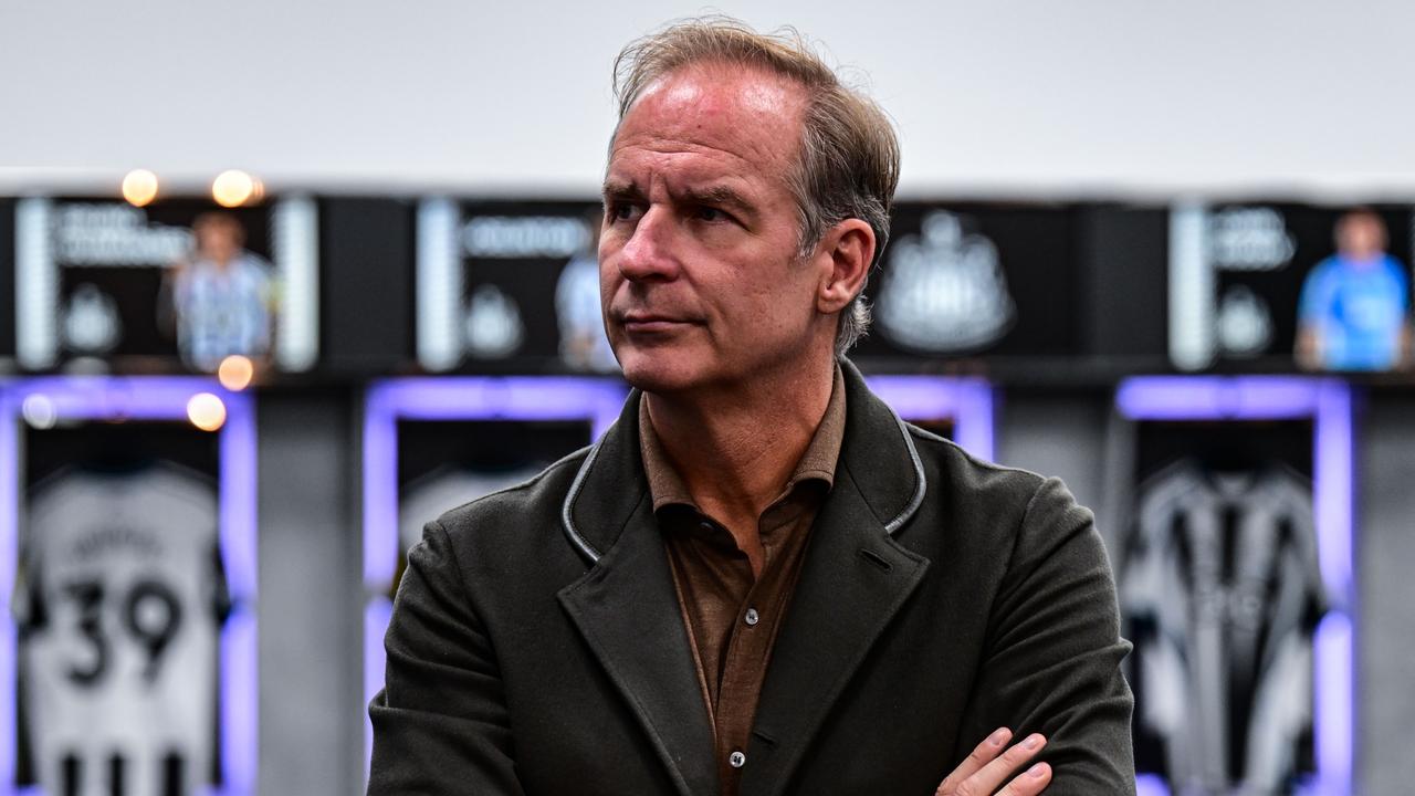 【高层对豪哥略感失望】纽卡斯尔联首席执行官大卫·霍普金森谈埃迪·豪的未来👇：