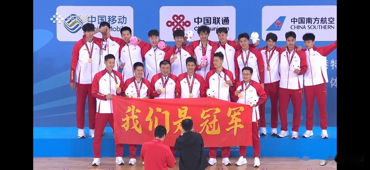 没有外援的比赛山东男排厉害，没有外援时江苏女排最强！20日晚，在广东江门举行