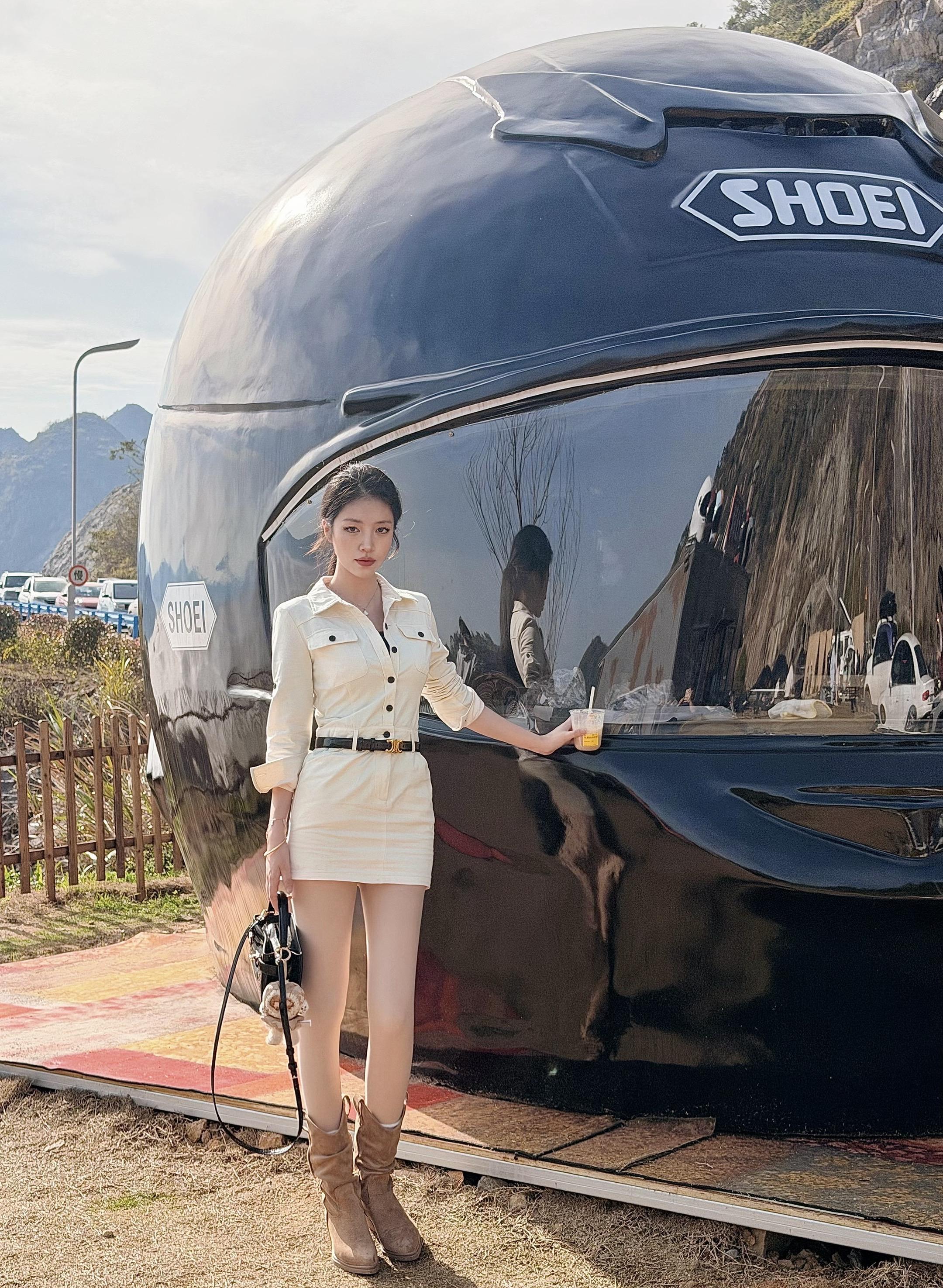 一年没洗澡了 非常粘人