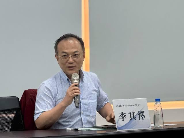 “两岸统一后，我建议：第一，过渡期解放军不进驻台湾；第二，保留台湾既有的民主政治