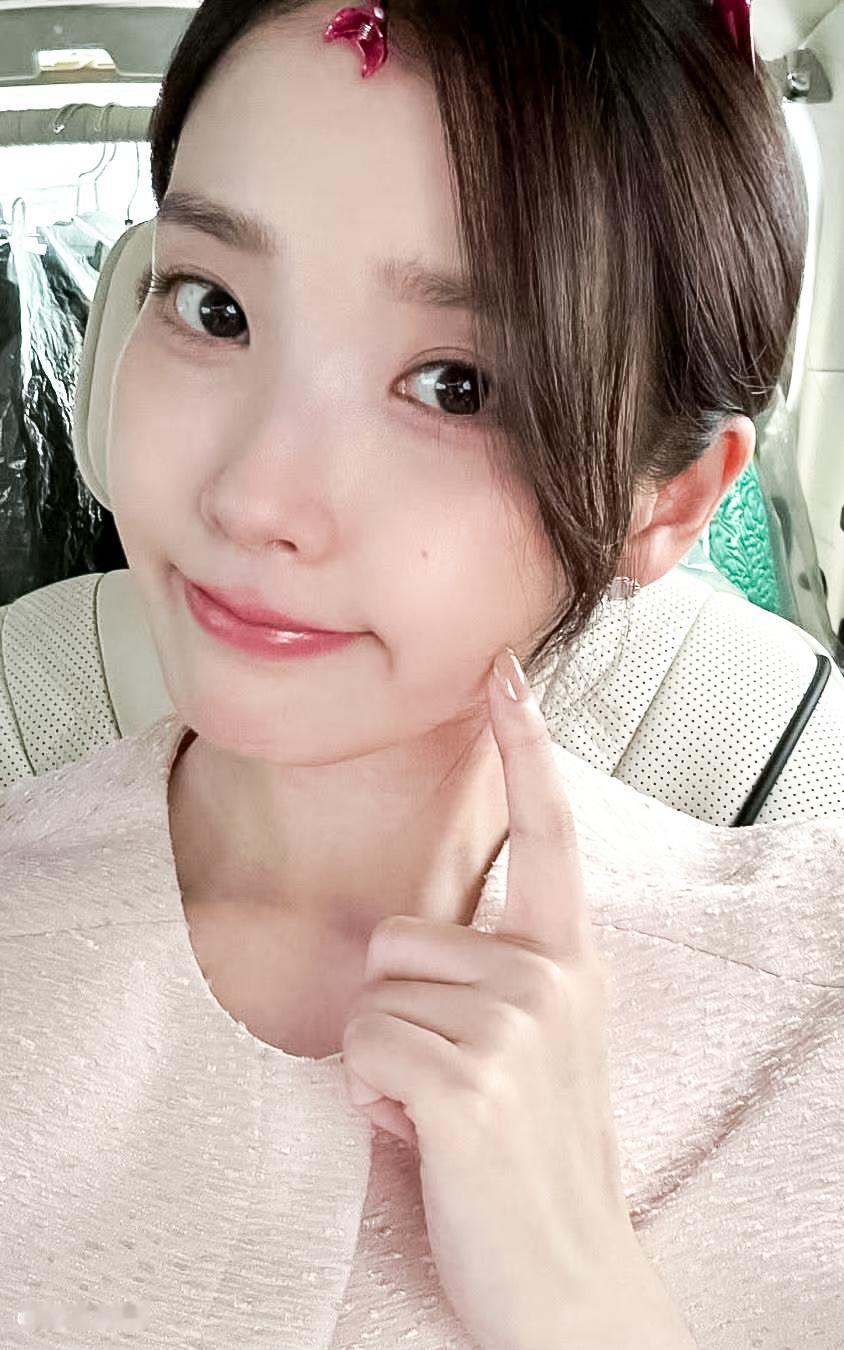 IU🎐iu韩国第一女solo夹夹子的IU自修|IU​​​