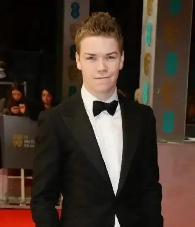 还记得《纳尼亚传奇》里那个欠揍的表弟吗？他叫尤斯塔斯·斯克拉布。讽刺的是，“