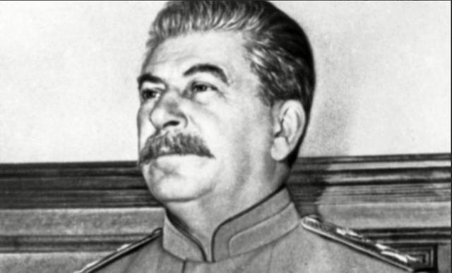 1941年，斯大林和朱可夫发生了激烈争吵，就在两人争得不可开交时，斯大林的侍卫长