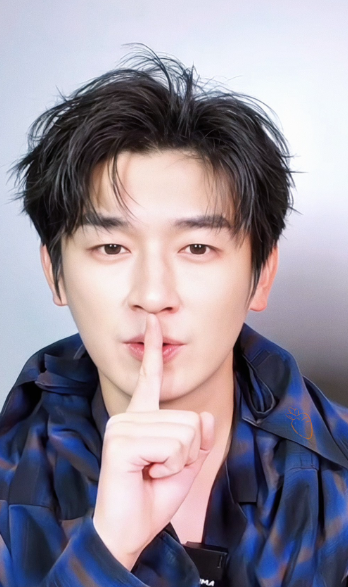 杨旭文真的太幸运了一直以为他就是给杨志刚打下手的，是郭靖宇为捧弟弟顺带拉一把