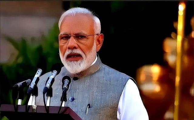 印度总理莫迪，对着他的“四方安全对话”伙伴日本，说出了一句挺重的话：“不要在中国