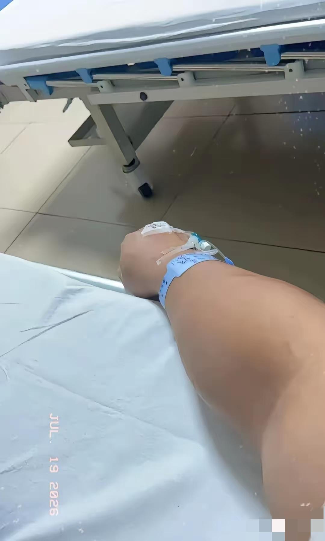 刚刚听到一个噩耗，到现在我的手都还是抖的。我的同事，才42岁，肺栓塞人没了。前段