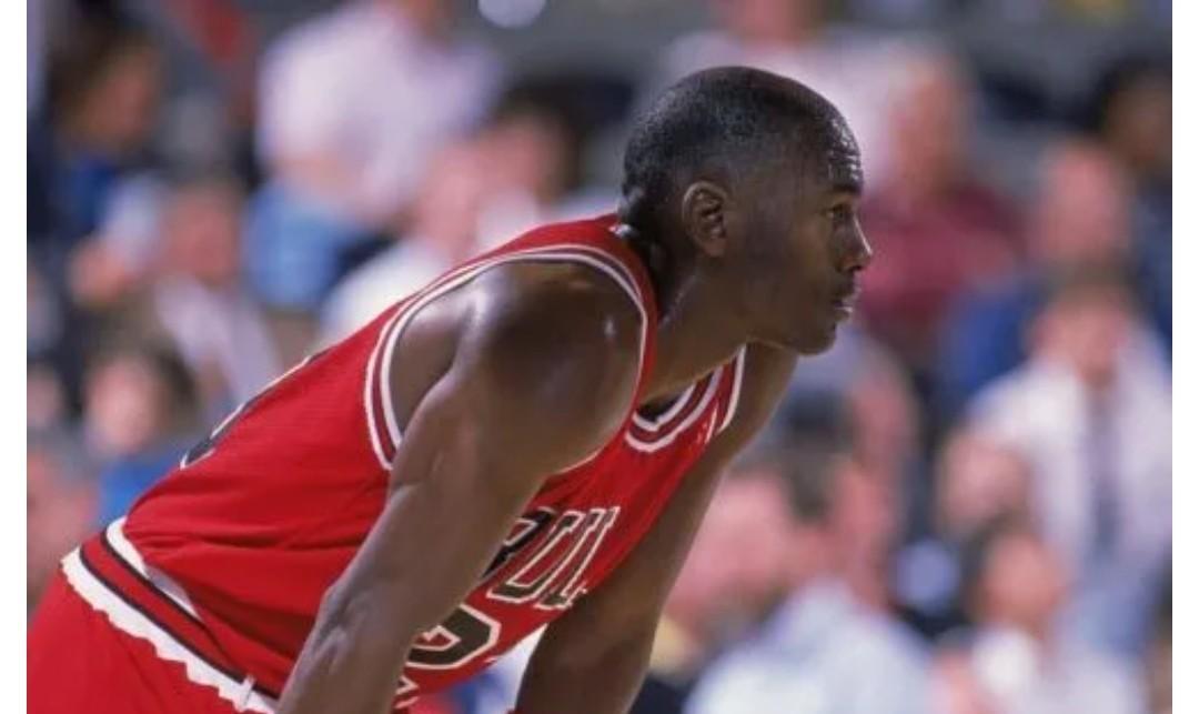 若乔丹在现代NBA打球，场均能得多少分？”……前队友主帅给出答案现任洛杉矶快船