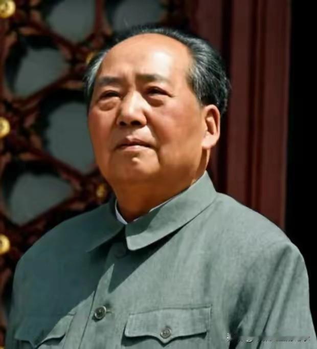凡是所有有爱国情怀的中国🇨🇳人[比心]都会永远感恩伟大领袖毛主席的恩情[比心][