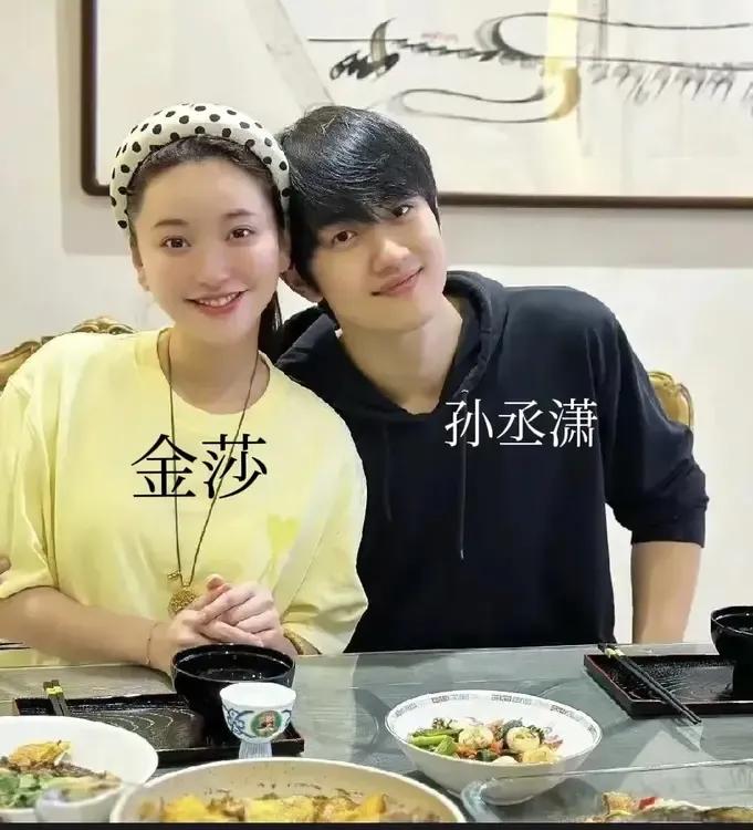 看《妻子的浪漫旅行》。网友纷纷说:“这综艺概率上证明了，南方男人值得嫁，看上海