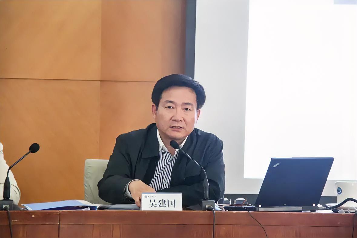 高雄科技大学前校长吴建国提出的统一方案是:两岸统一后，统称为“中国”，台湾称为“