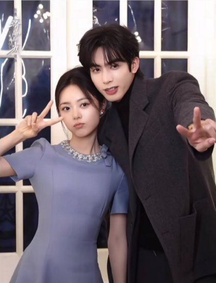 赵今麦演技真的很好，宋威龙演技还是很不错的，就台词一般，不过真的帅，男二演技还行