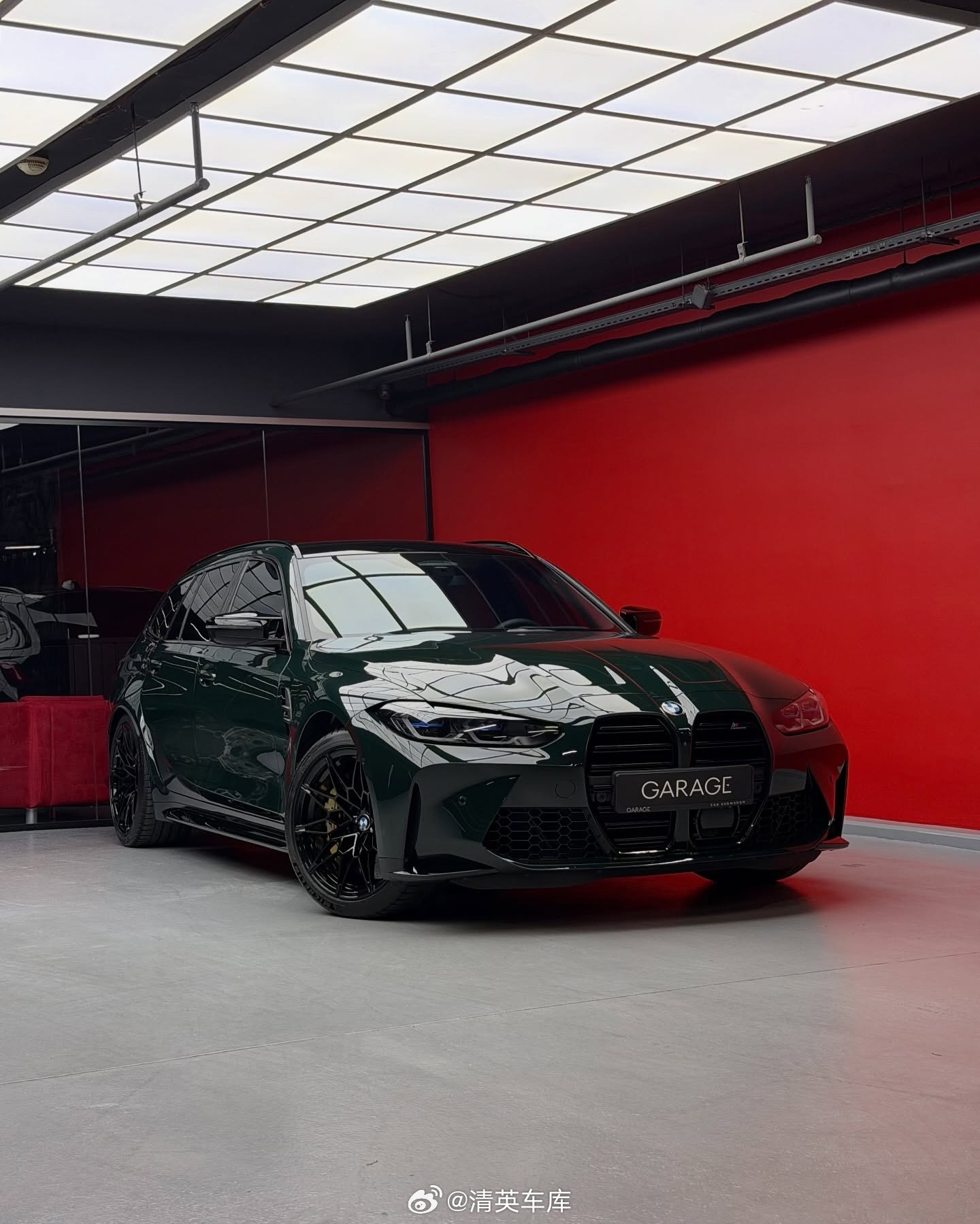 这算是老款宝马M3Touring了​​​