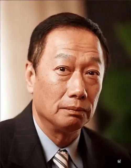 “只要大陆敢打仗，我就敢给他们送物资过去！”郭台铭，也就是富士康的创始人，表示如