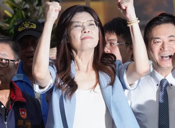 郑丽文当选中国国民党台湾地区主席。值得祝贺🥳🥳🥳🥳预示着台湾地区国民党
