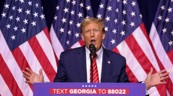 特朗普又宣布胜利了！明目张胆地骗，对中国提一个很高的条件在2025年6月的某次